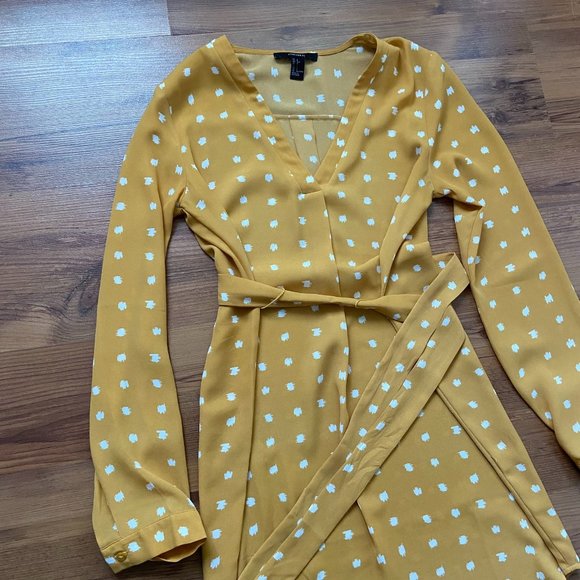 Yellow Blouse / Dress – Forever 21 - Picture 3 of 9